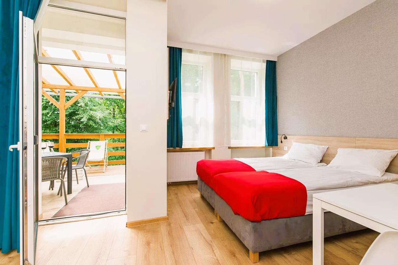 Hotel 3 Wiosla Brzozowa Zatoka à Brenno Extérieur photo
